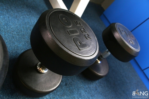 heaviest dumbbell is at 25 lbs. not too heavy but its quite a bit for fitness. would be nice if they have some heavier ones
