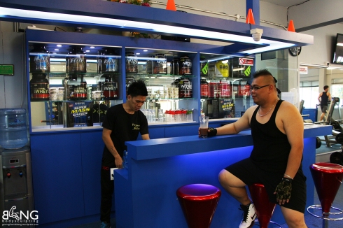 A lot of gym's in Miri are selling supplements. The tubs are not available yet but u can get per scoop